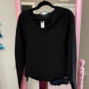 Banana Republic Black Textured V-Neck Balloon Sleeve Blouse